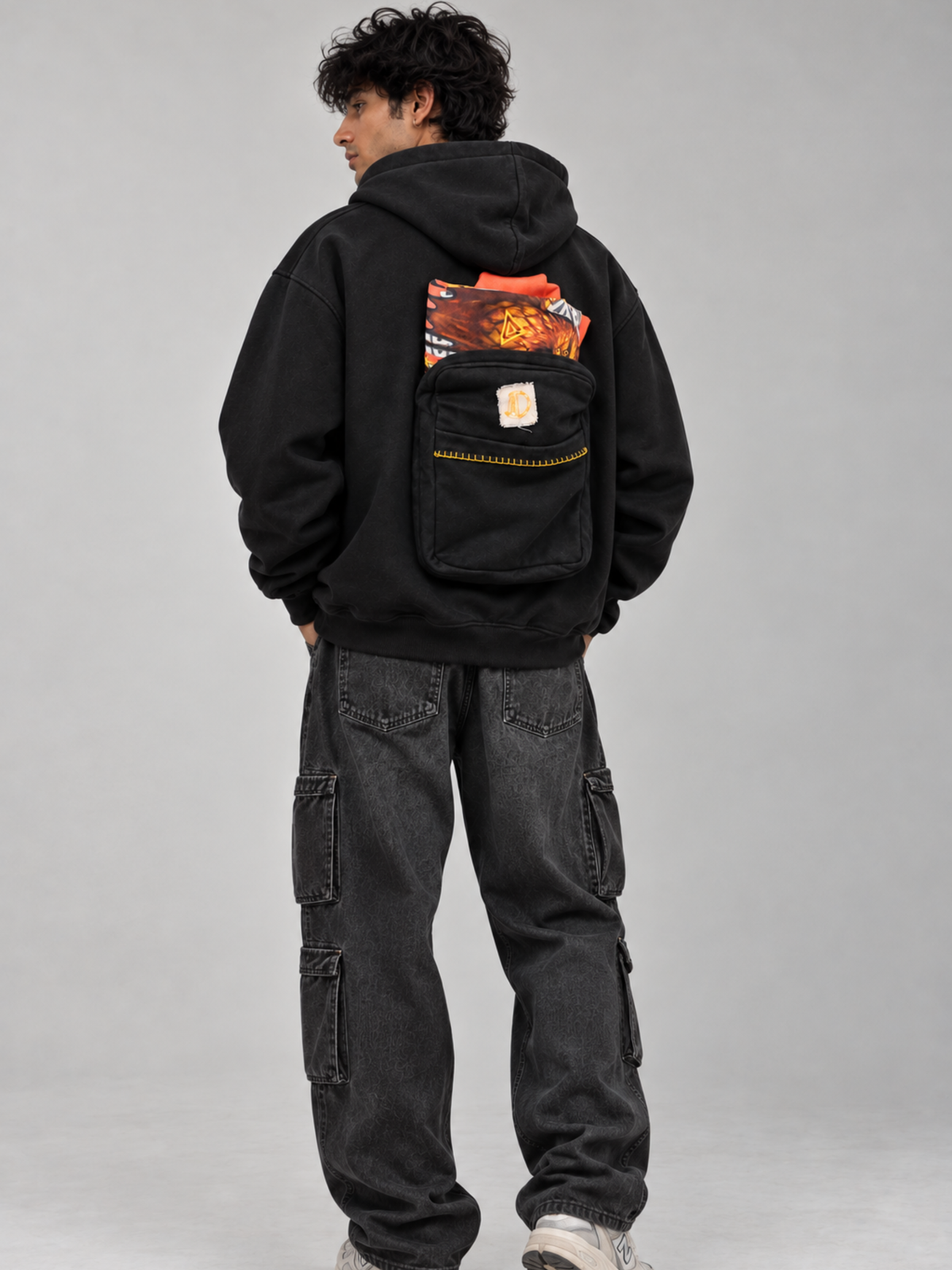 Safarnama Travel Uni BagPack Black hoodie - Men
