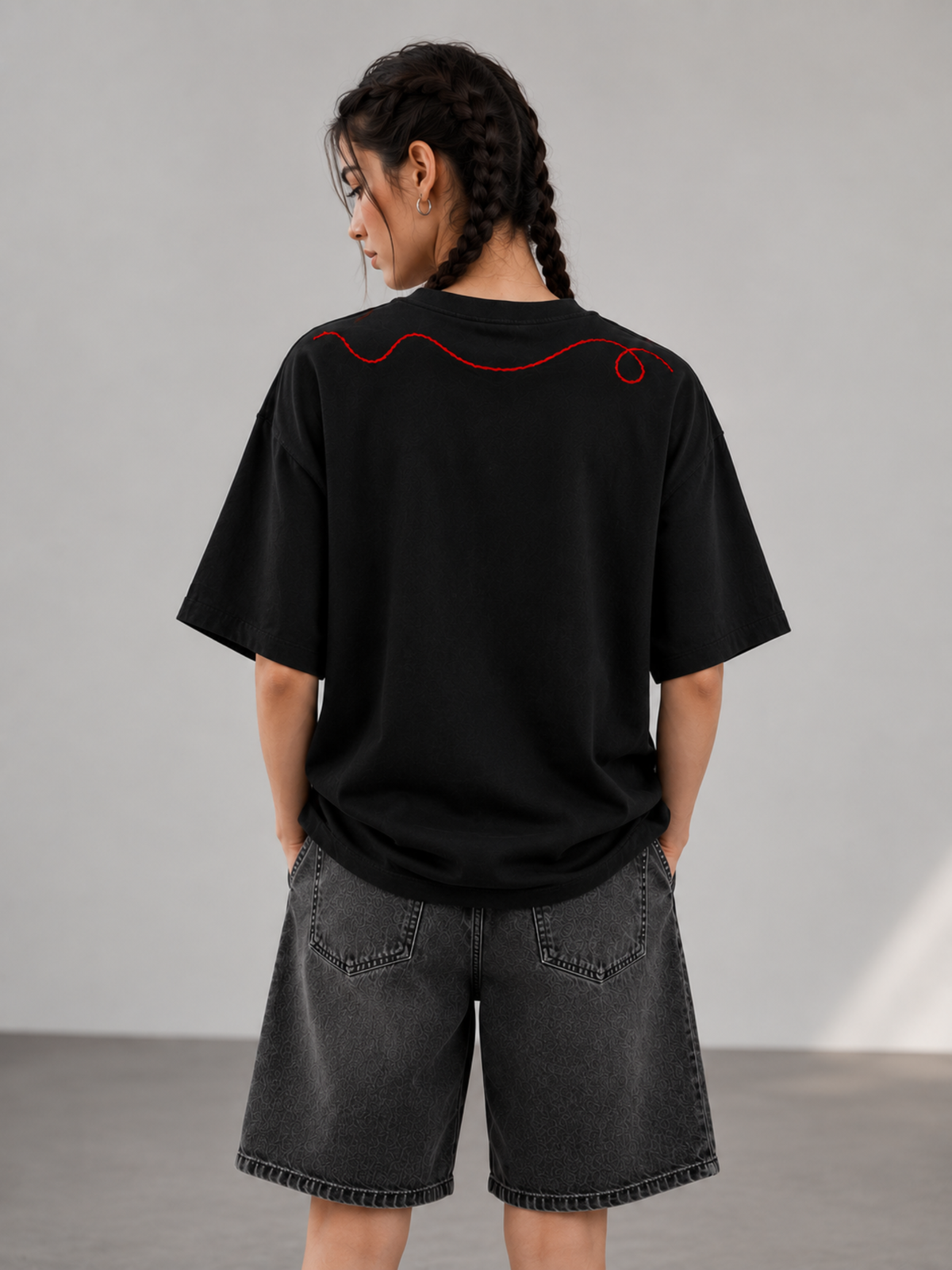 Saap Seedhi Oversized Tee - Black Women